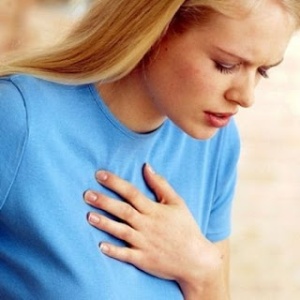 triệu chứng đau tức ngực khi bị trào ngược dạ dày