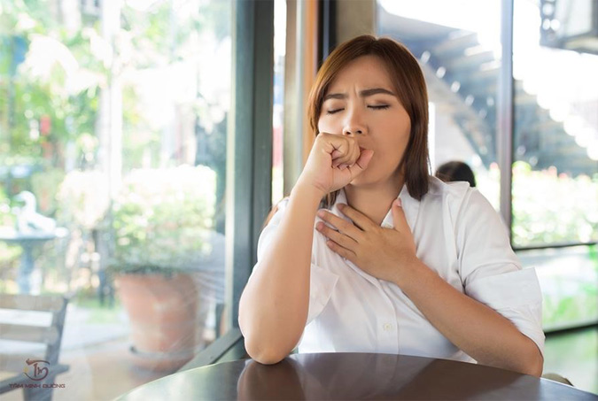 Ợ hơi thường xuyên có thể gây viêm đường hô hấp
