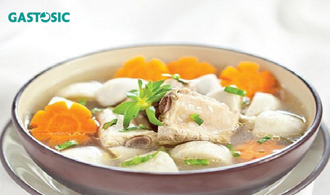 Canh khoai sọ và cà rốt
